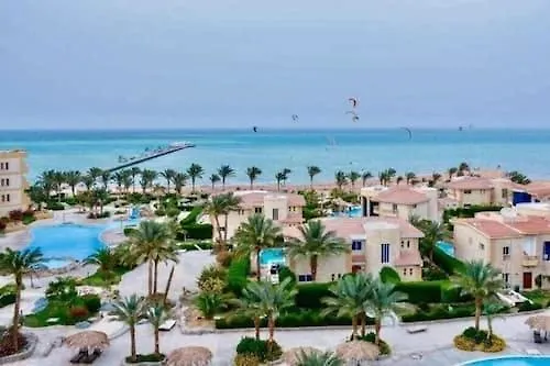 قرية بالما سي شور هومز في الاحياء Affittacamere Hurghada